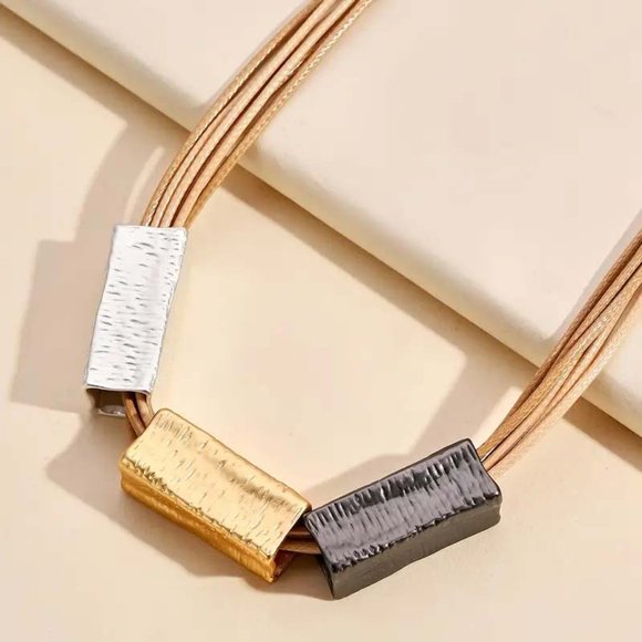 SQUARE CONSTRUCTION TUBES TRI TONE ON FAUX LEATHER CORDS NECKLACE 46 - Picture 4 of 4